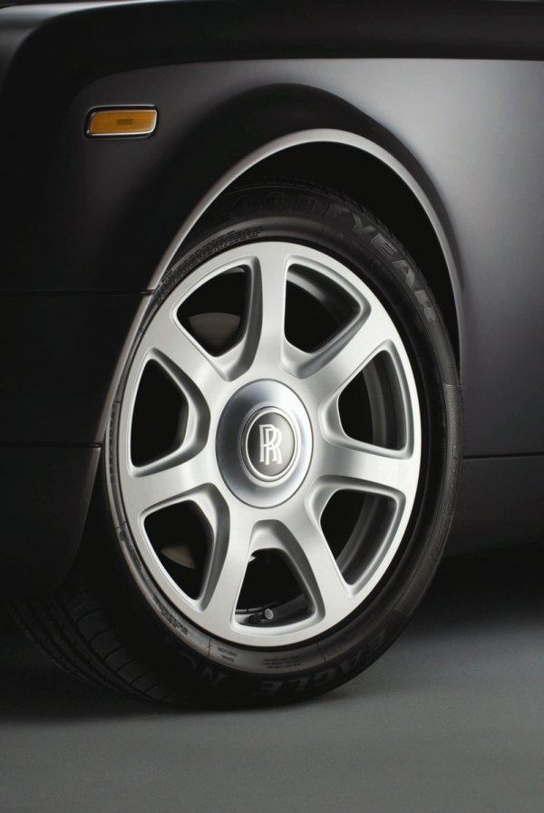 Rolce Royce Phantom Coupe.